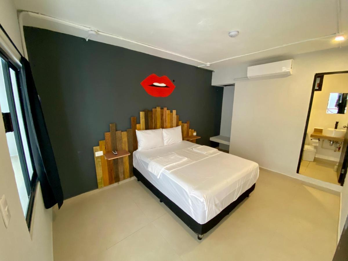 Why Not Rooftop Party Hostel Playa del Carmen Ngoại thất bức ảnh