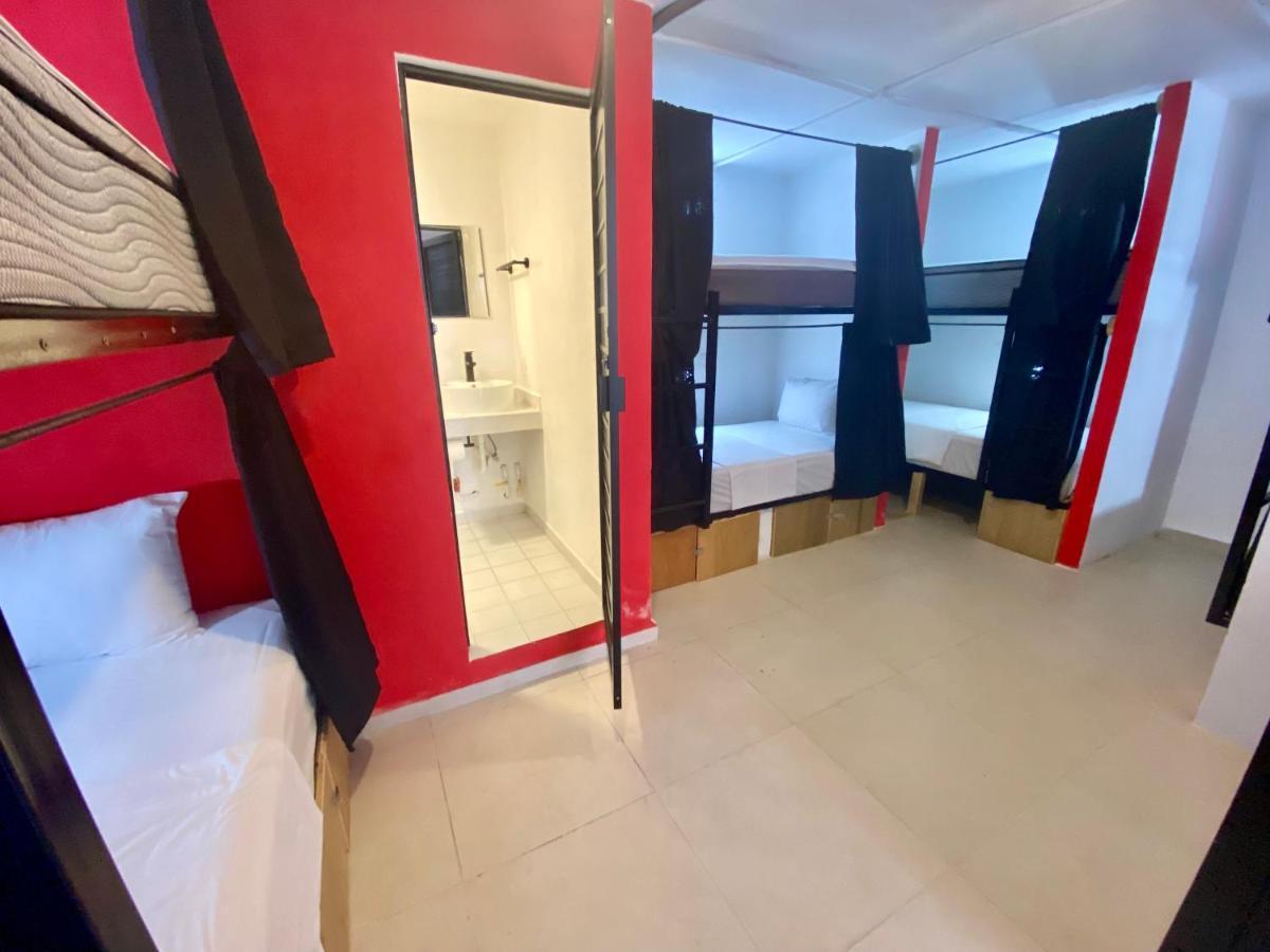 Why Not Rooftop Party Hostel Playa del Carmen Ngoại thất bức ảnh